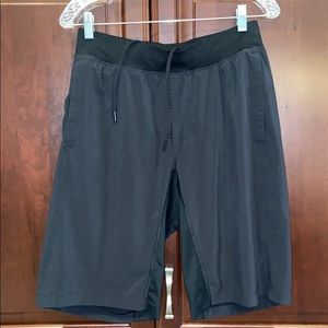 Men's lululemon black shorts